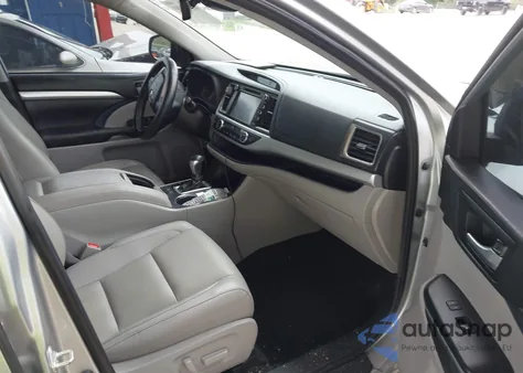 2019 Toyota Highlander Xle from USA, damaged, VIN 5TDKZRFH8KS552538